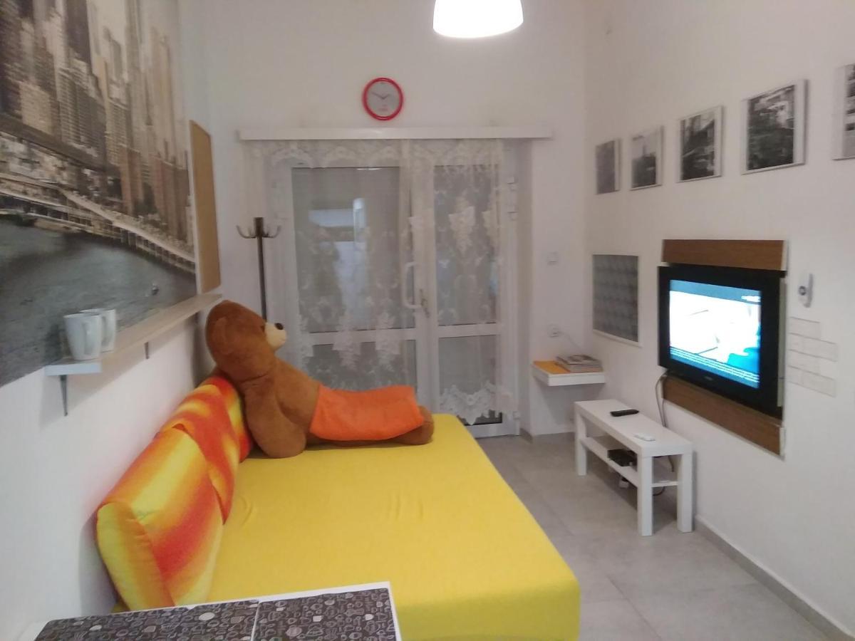 Apartament Przy Parku Noclegi ปวอตสก์ ภายนอก รูปภาพ