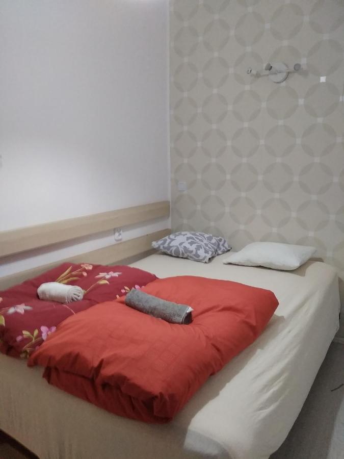 Apartament Przy Parku Noclegi ปวอตสก์ ภายนอก รูปภาพ
